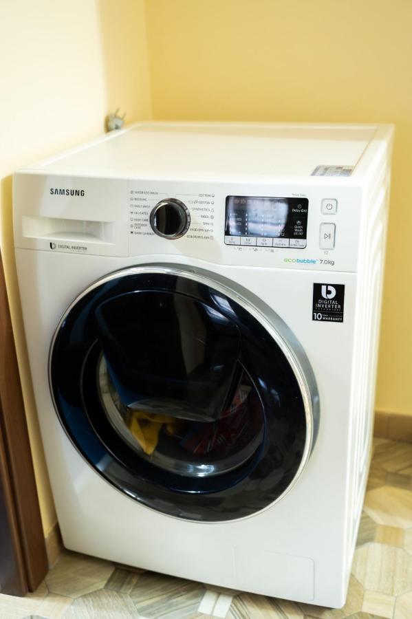 Apartament Luxury Leilighet Gura Humorului Eksteriør bilde